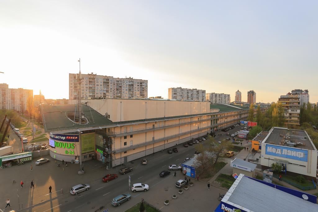 Apartment On Obolonskiy Prospect 12 Kijev Kültér fotó