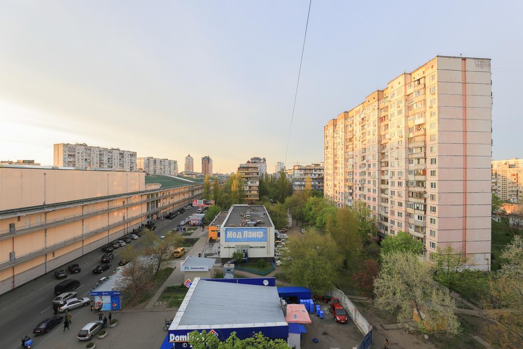 Apartment On Obolonskiy Prospect 12 Kijev Kültér fotó
