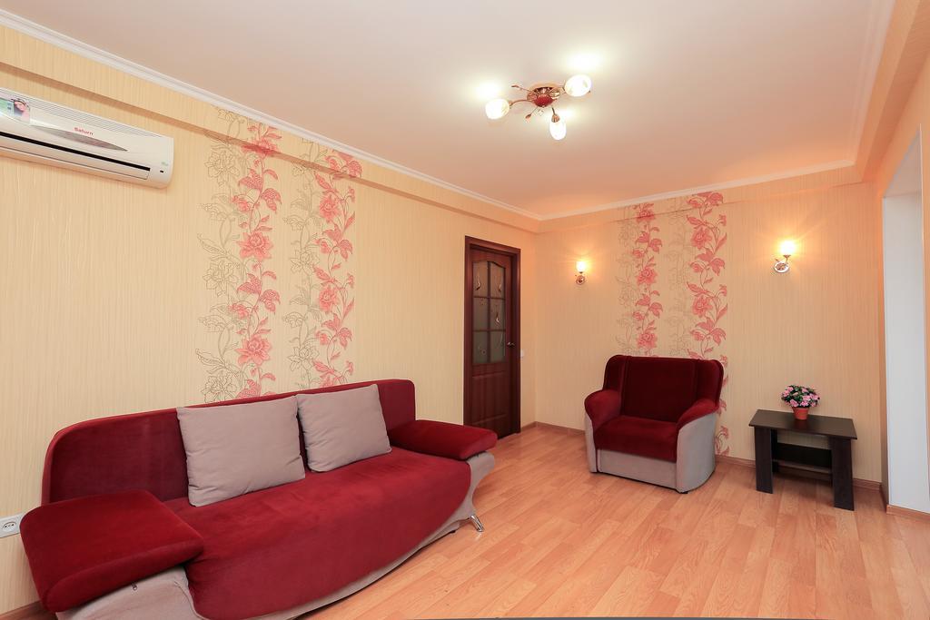 Apartment On Obolonskiy Prospect 12 Kijev Kültér fotó