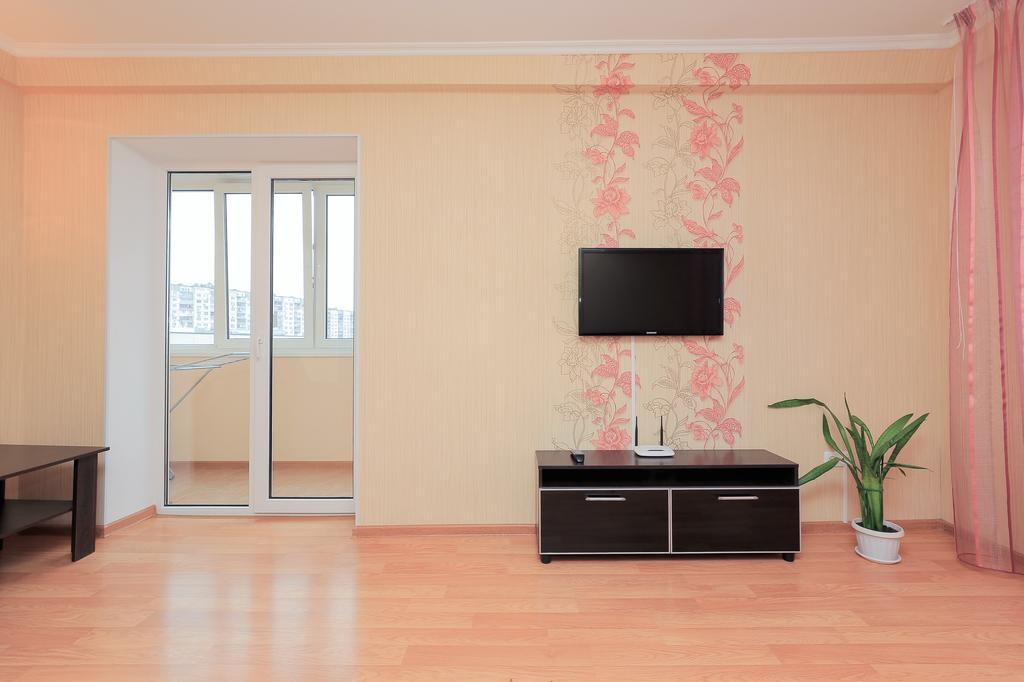 Apartment On Obolonskiy Prospect 12 Kijev Kültér fotó