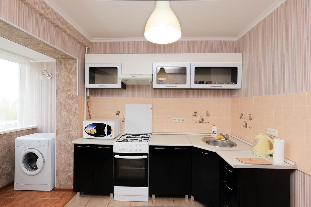 Apartment On Obolonskiy Prospect 12 Kijev Kültér fotó